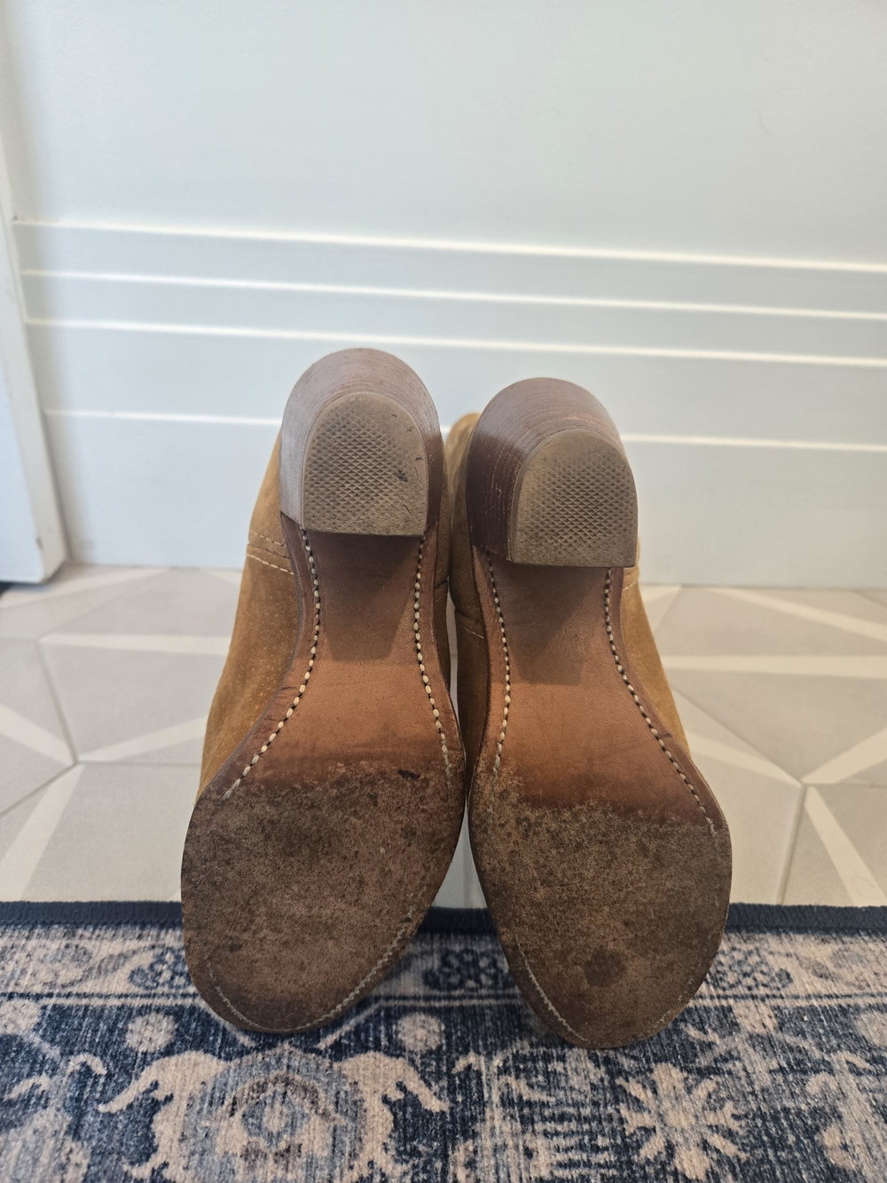 Classic DINGO VINTAGE Women's Tan Suede Western Boots - Picture 7 of 8